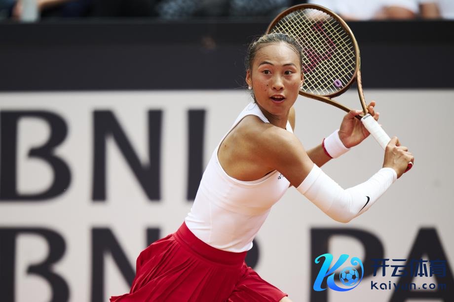 [图]郑钦文2-0胜达尼洛维奇 晋级罗马站第三轮体育赛事直播