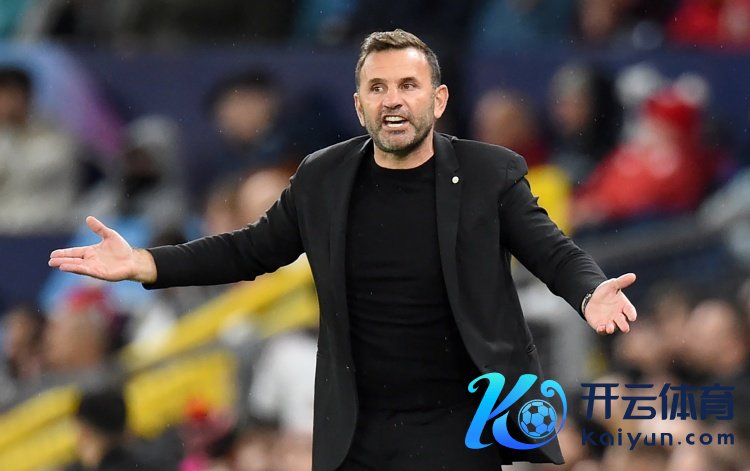 全市集：弗里德金曾战争加拉塔萨雷主帅奥坎，但他决定留队